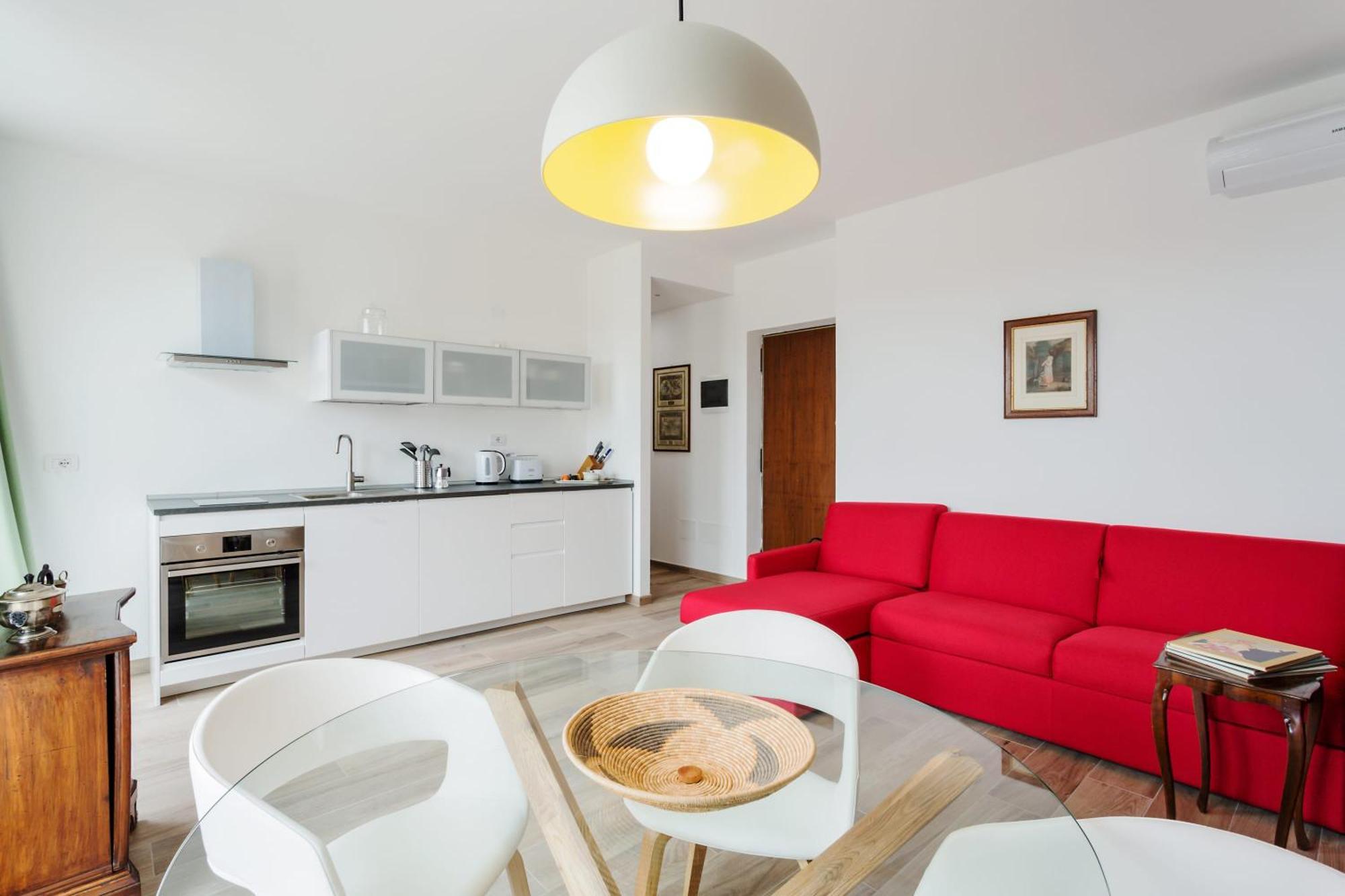 Апартаменты Amazing Flat With Big Terrace And Private Car Park Верона Экстерьер фото